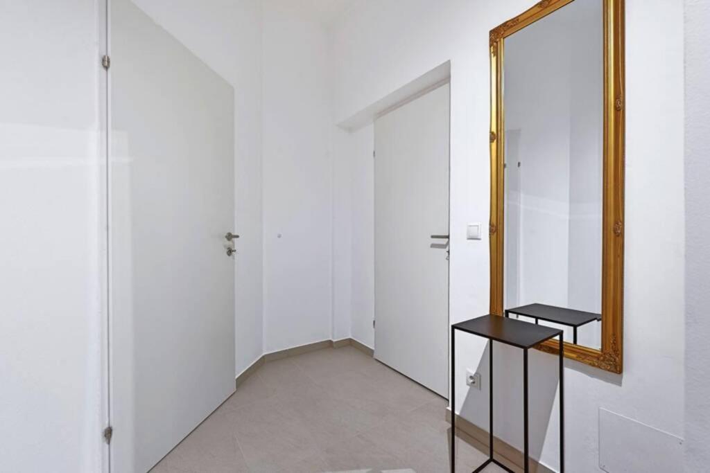 Vienne City Apartment Crown 6 Екстериор снимка