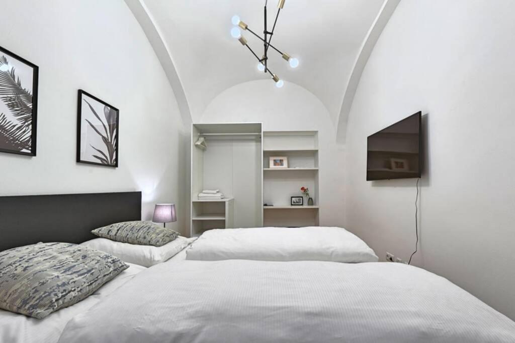 Vienne City Apartment Crown 6 Екстериор снимка