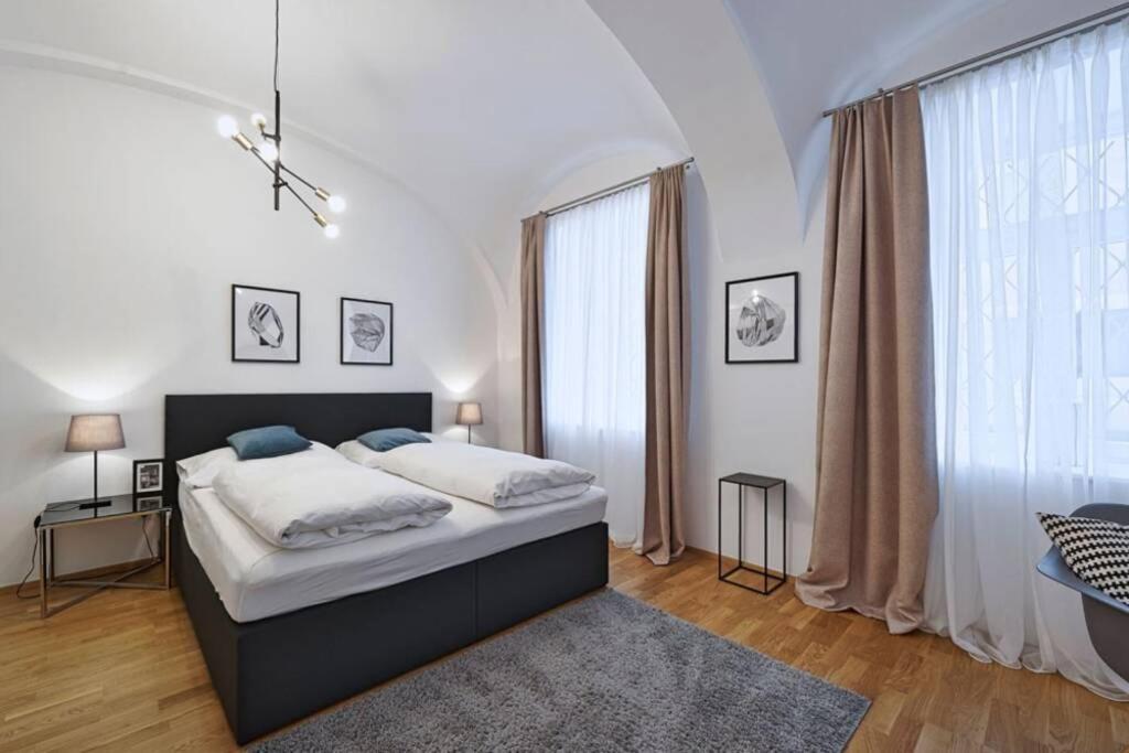 Vienne City Apartment Crown 6 Екстериор снимка