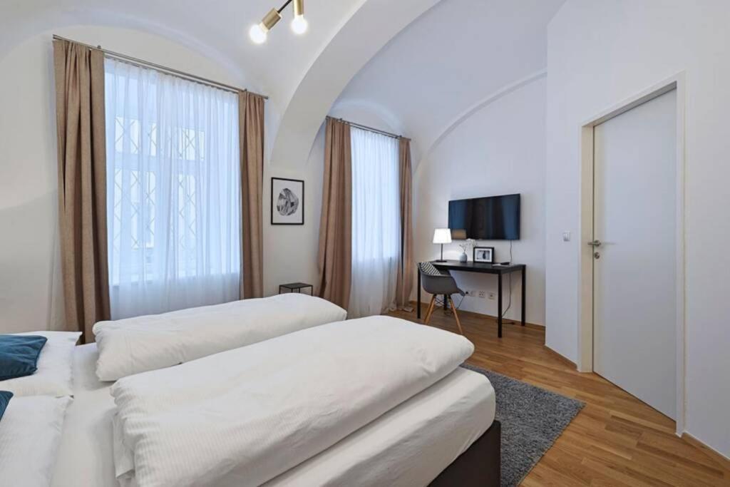 Vienne City Apartment Crown 6 Екстериор снимка