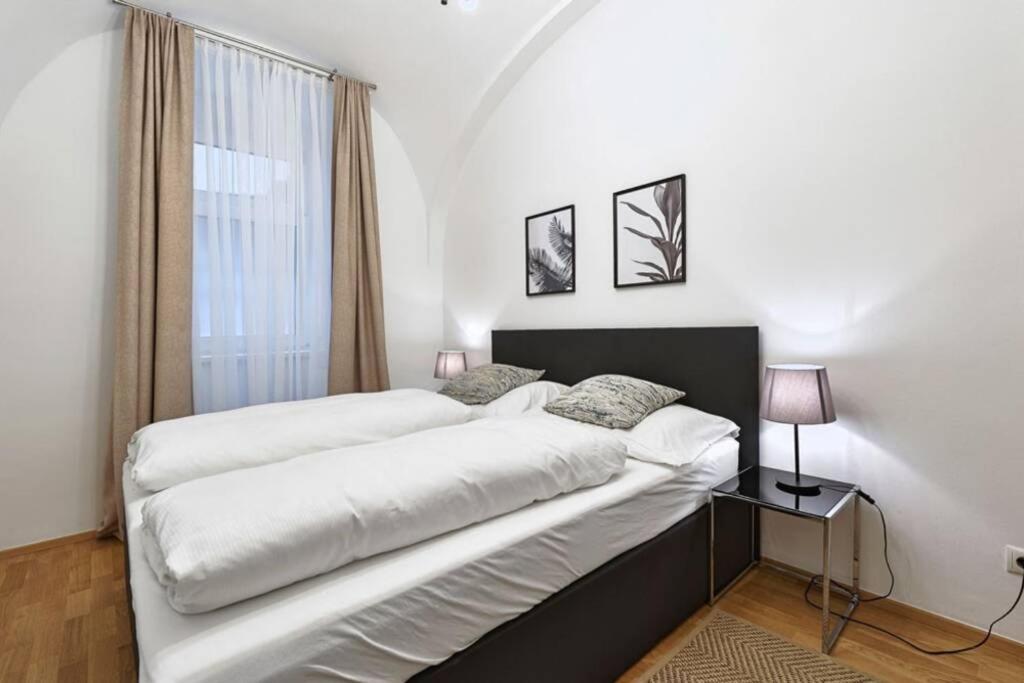 Vienne City Apartment Crown 6 Екстериор снимка