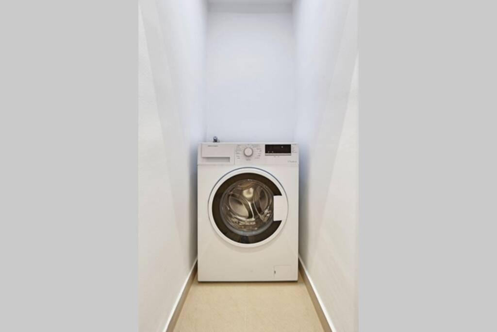 Vienne City Apartment Crown 6 Екстериор снимка